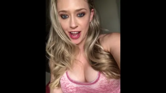 Kagney Linn Karter