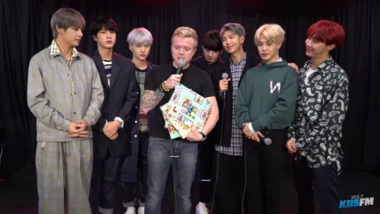 `VIDEO` BTS Open Christmas Gifts From Jojo.