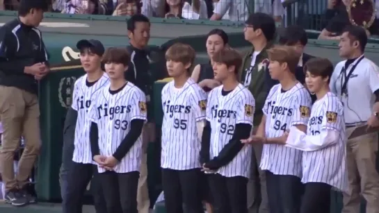 `FANCAM` 170602 Бейсбольный матч между Hanshin Tigers и Nippon Ham Fighters.