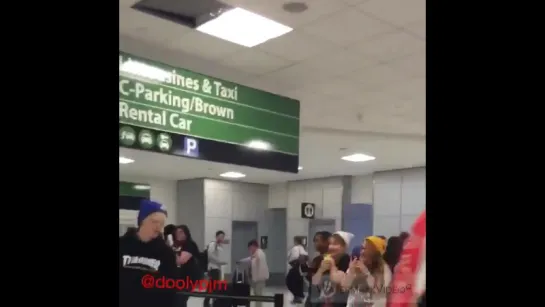 `FANCAM` 150924 | Bangtan @ Houston Airport