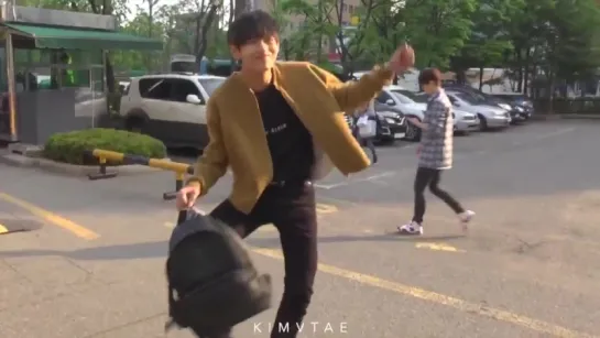 `VIDEO` 150501 | Bangtan @ По дороге на Music Bank