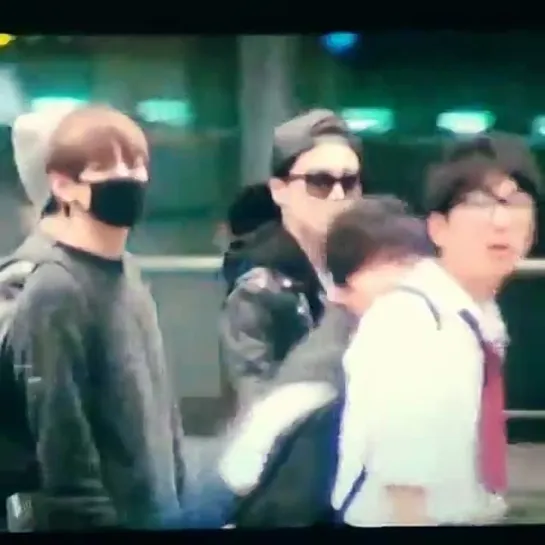 `FANCAM` 141214 | Bangtan @ Changi Airport, Сингапур