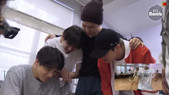 [BANGTAN BOMB] Skool Luv Affair stage practice behind the scenes - BTS (방탄소년단) (2)