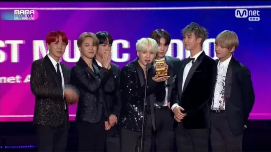 `AWARDS` 171201 Bangtan - Best Music Video (Spring Day) @ 2017 Mnet Asian Music Awards.