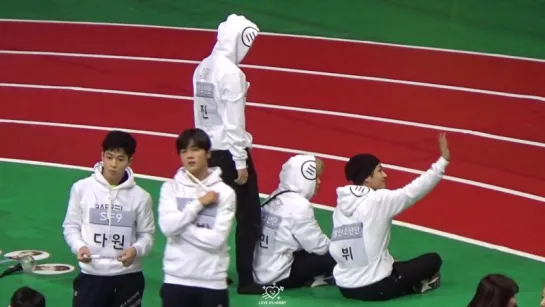 `FANCAM` 170116 2017 ISAC Lunar New Year Special.