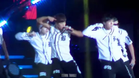 `FANCAM` 130914 Bangtan - No More Dream @ Incheon Sky Festival