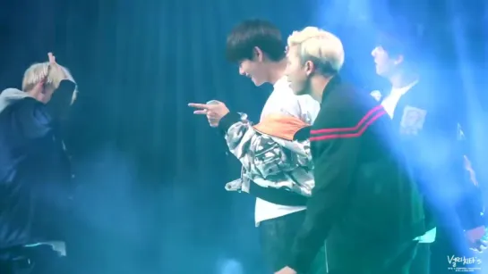 `FANCAM` 151106 | Bangtan - 흥탄소년단 @ Sports World's 10th Anniversary