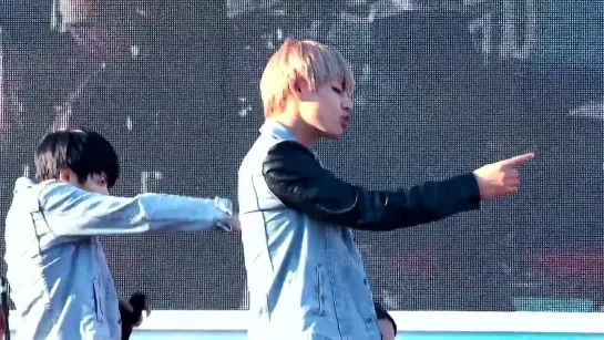 `FANCAM` 141025 | Bangtan - War of Hormone @ Haman Youth Culture Festival