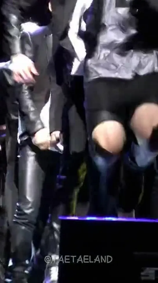 `FANCAM` 141015 | Bangtan - Danger @ K-pop World Festival