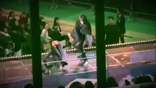 `FANCAM` 161113 V and J-Hope Sexy dance @ 3rd Fanmeeting Muster [Army.Zip+].