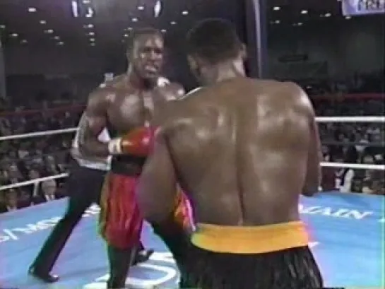 1989-11-04 Evander Holyfield vs Alex Stewart (WBC Continental Americas Heavyweight Title)