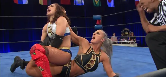 Kamille (w/Taryn Terrell) vs Thunder Rosa (w/Melina)