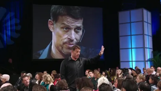 Тони Роббинс- Я не твой гуру - Tony Robbins- I Am Not Your Guru (2016) HD_0003