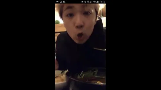 30.01.17 Instagram LIVE skullhong12 (Hongki) - mokbang