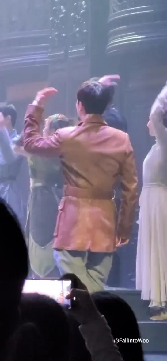 05.07.22 Hongki Mata Hari musical curtain call