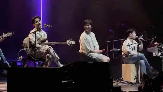 22.04.23 RE: FTISLAND in Taipei — reaction