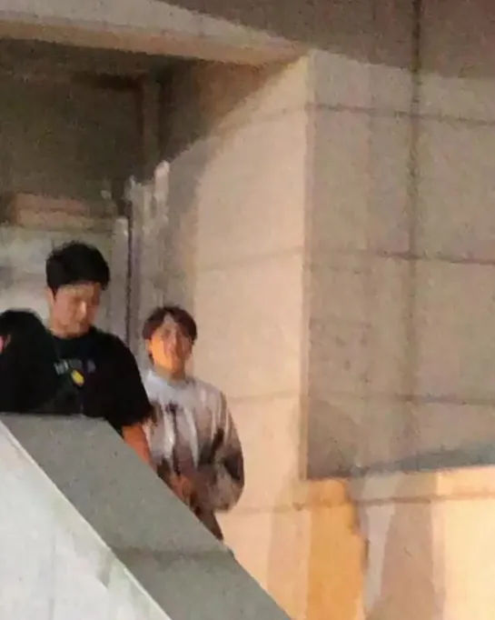 25.09.19 Hongki leave venue @ musical