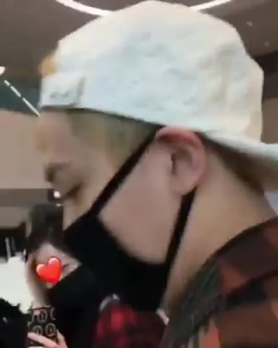 03.03.19 Hongki @ arrived in korea