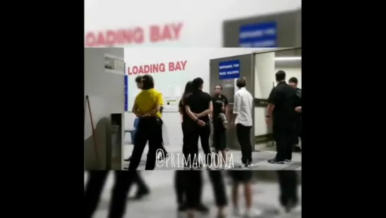 11.02.17 ftisland @ airport singapore