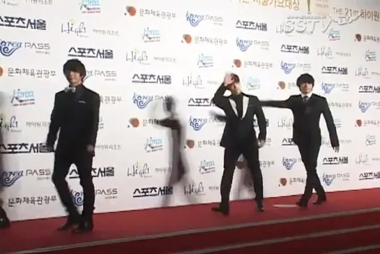 Seoul Music Awards Red Carpet - FT Island, Beast [120119]