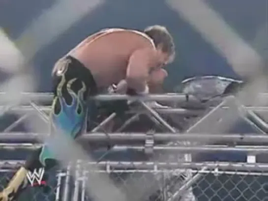 WWE Smackdown! 09.09.05 - Rey Mysterio vs Eddie Guerrero (Steel Cage Match)