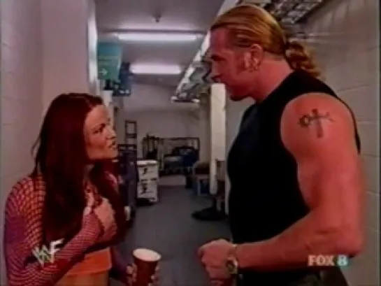 Lita & Test backstage(WWF SmackDown 13.12.2001)