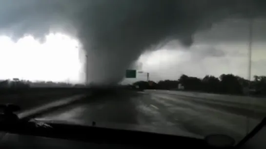 MOST SHOCKING TORNADOES CAUGHT ON CAMERA (CLOSE UP EF5 FOOTAGE)