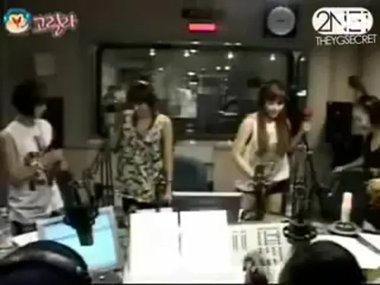 [РАДИО] 090730 2NE1 - In the Club @ DongGoDongRak Radio