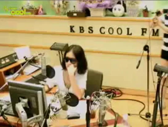 [РАДИО] 090619 2NE1 - Fire on KBS CoolFM Hong Jin Kyung's Entertainment