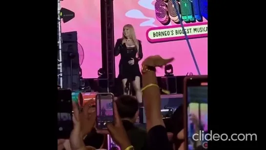 [FANCAMS] 071023 CL выступает на фестивале Borneo Sonic Music в Малайзии