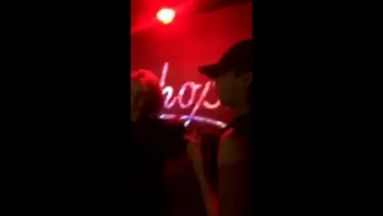 [FANCAM] 160602 CL на выставке KAWS x Galerie Perrotin в Сеуле