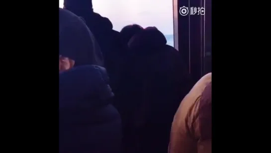 [FANCAM] 151225 Дара в кафе GD на острове Чеджу