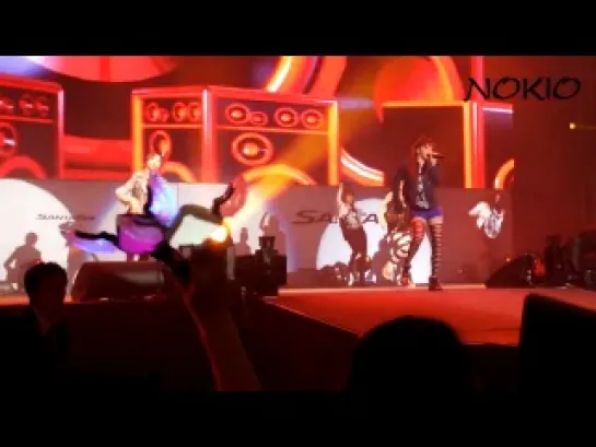 [ФАНКАМ] 120519 2NE1 - FIRE + Сan't Nobody @ Hyundai Santa Festa