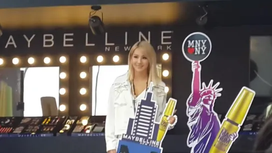 [EVENT] 150515 CL на ивенте Maybelline в Olive Young