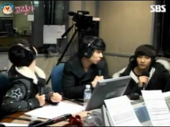 2012 02 17  FT Island - SBS Power FM Boom’s Young Street