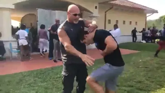 Bill Goldberg attack a fan and then jackhammer 2018.