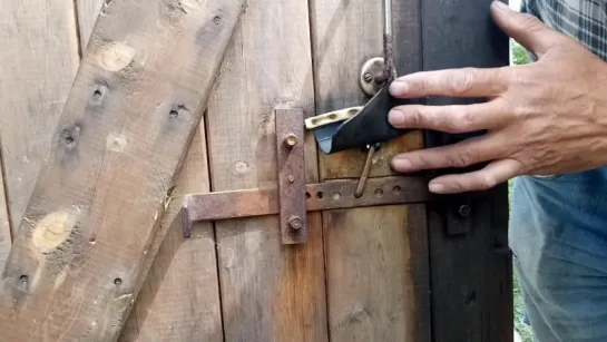 Замок который вскрыть даже не пытались ⁄ The lock that did not even try to open