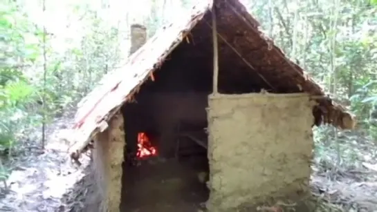 Building a primitive wattle and daub hut from scratch