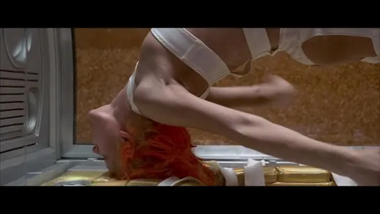 Milla Jovovich Nude - The Fifth Element (1997)