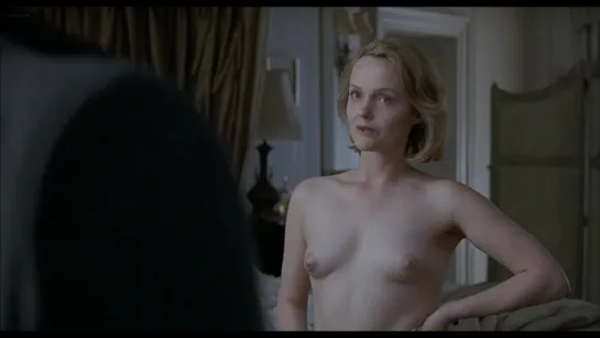 Juliette Binoche nude topless and sex and Miranda Richardson nude brief topless - Damage (1992) hd1080p