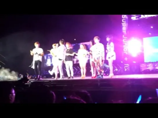 f(x)&Super Junior - Oops!! at SM Town in Taiwan (120609)