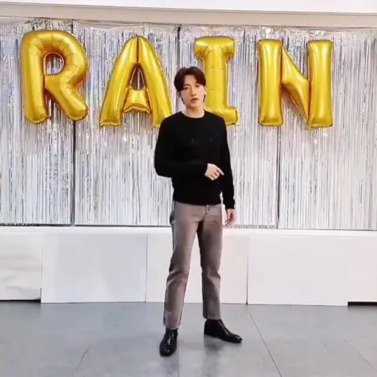 06.03.2021  "Why Don’t We" - Dance Class с Рейном на VLive.