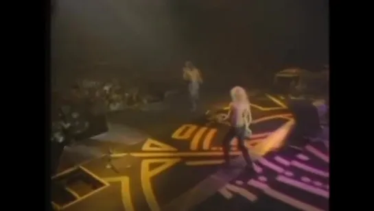 Def Leppard - Photograph - (In The Round In Your Face 1988) (HQ)