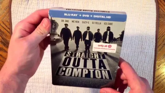 Straight Outta Compton Blu-ray Steelbook Unboxing