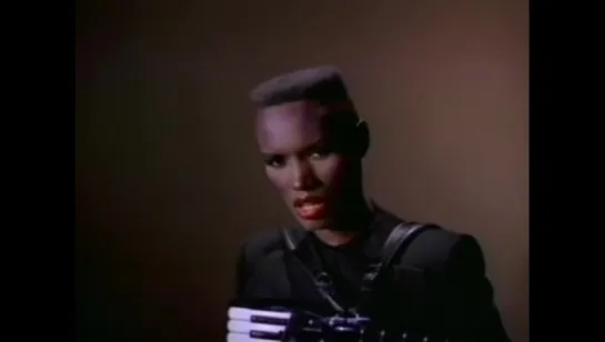 Grace Jones ↑ I've Seen That Face Before (Libertango)