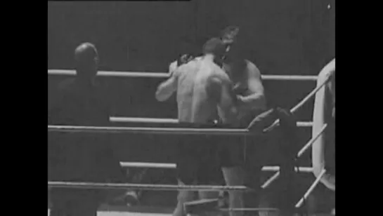 1935-11-12 Boxing ¦ Tommy Loughran vs Maurice Strickland