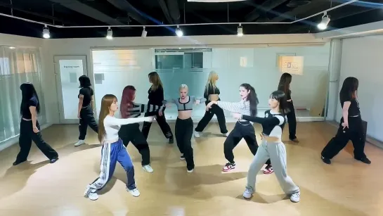 X:IN (엑신) - 'KEEPING THE FIRE' Dance Practice [Mirrored]