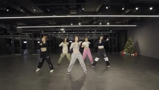 Red Velvet (레드벨벳) - 'Birthday' Dance Practice Moving ver [Mirrored]