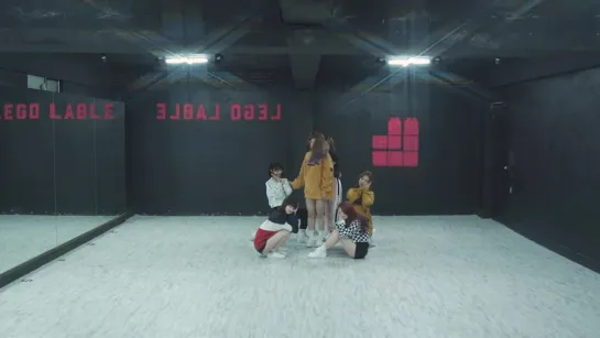 SATURDAY(세러데이) - 'Super Bad' Dance Practice [Mirrored]