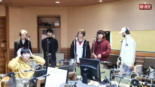 [VIDEO] 190418 Stray Kids - MIROH @ Starry Night Radio